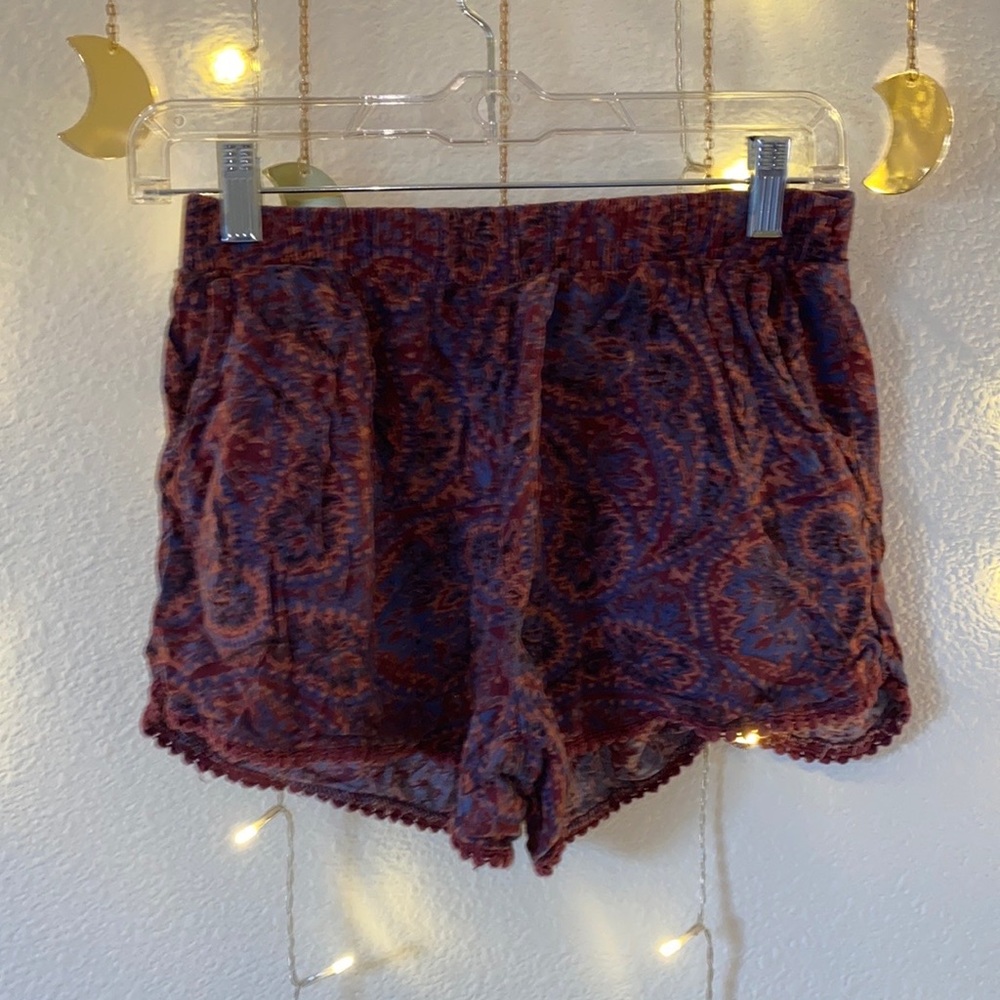Mossimo Supply Company, flowy shorts. Size small, navy blue and burgundy.